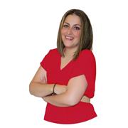 Profesora graduada en Fotografía y Diseño de producto, especializada en Photoshop